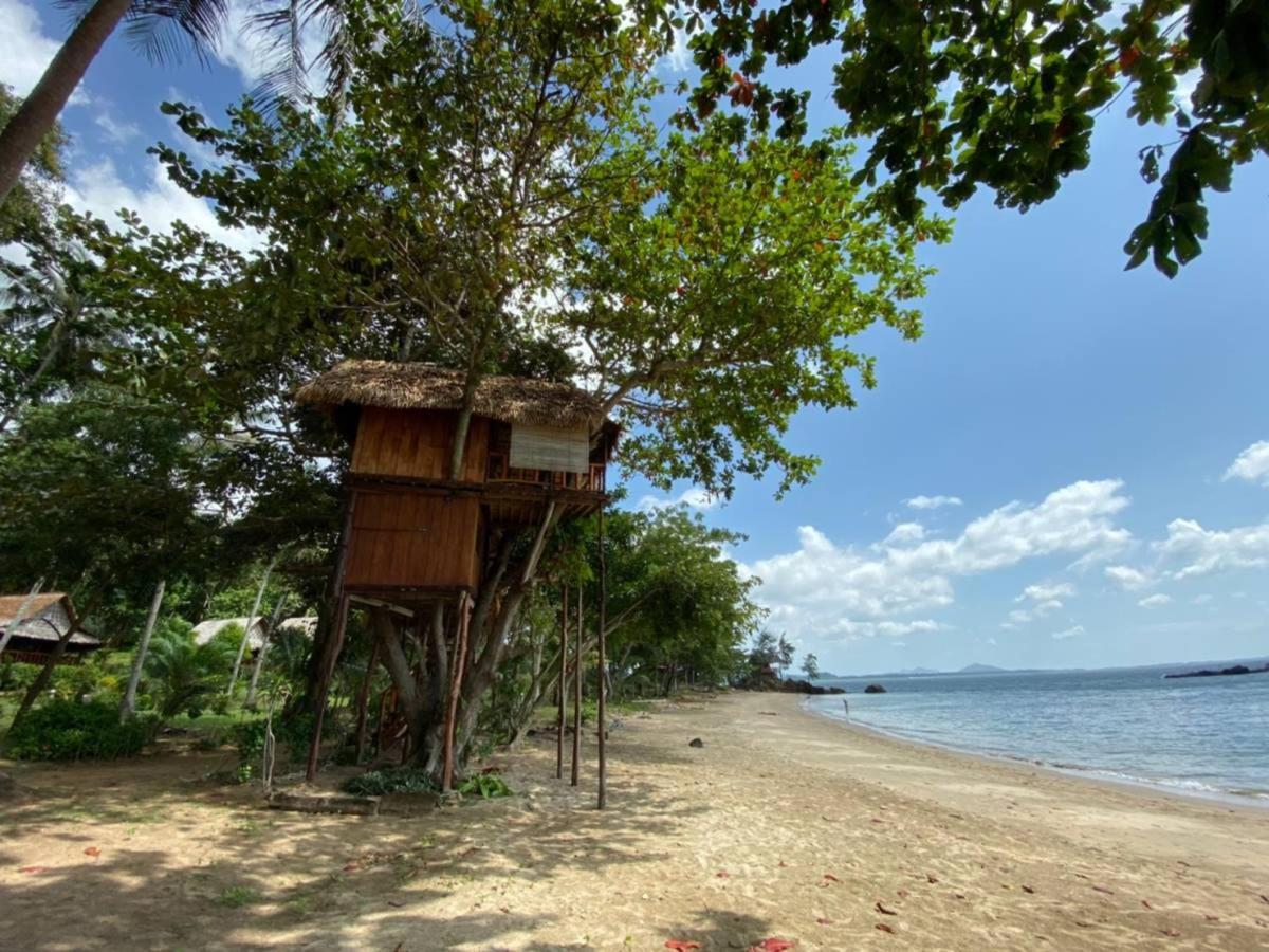 Kohjum Freedom Resort Koh Jum Exteriör bild